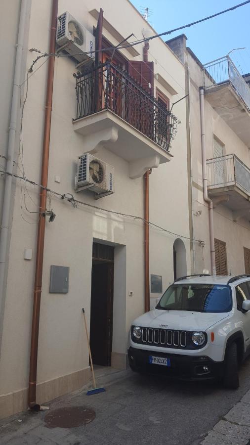 Casa Vacanza Raggio Di Sole Кастелламмаре-дель-Голфо Экстерьер фото