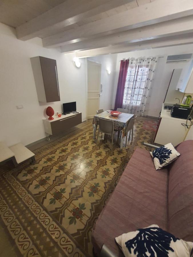 Casa Vacanza Raggio Di Sole Кастелламмаре-дель-Голфо Экстерьер фото