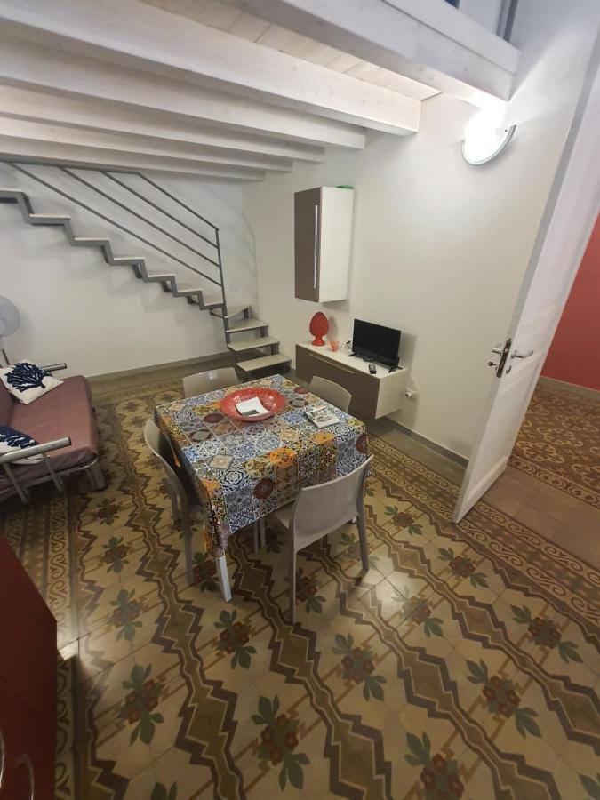 Casa Vacanza Raggio Di Sole Кастелламмаре-дель-Голфо Экстерьер фото
